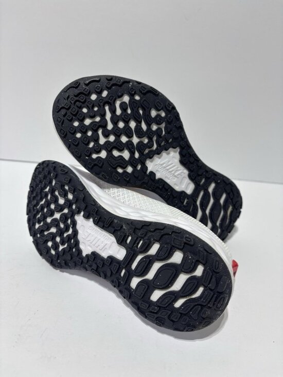 Nike Big Kids’ Revolution PS 6, White Sneakers, Boys’ Size 12 - Picture 5 of 5